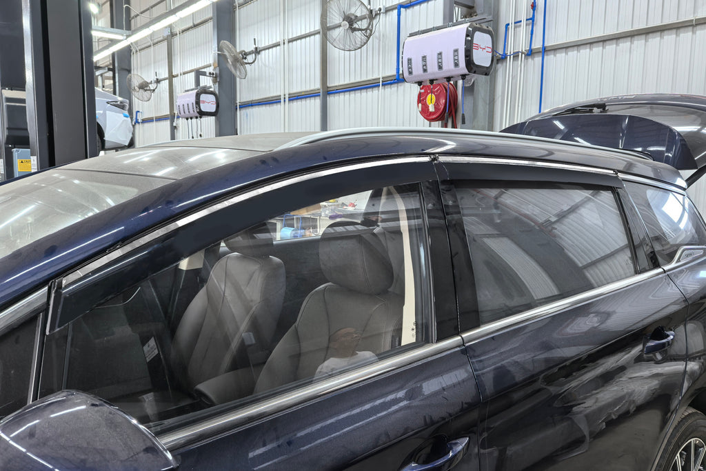 BYD M6 Window Visor