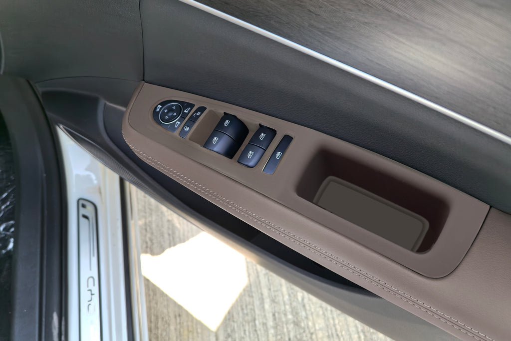 BYD M6 Armrest Window Rises Pad